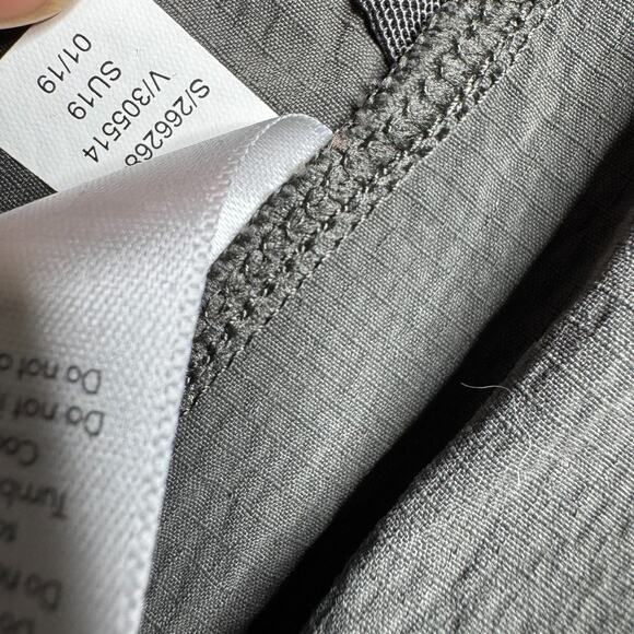 Athleta Trekkie North Shorts Womens 14 Gray Outdoor Hiking Nylon Stretch Gorp - Picture 9 of 10